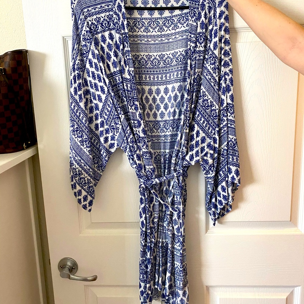 Blue and White Patterned Women's Robe